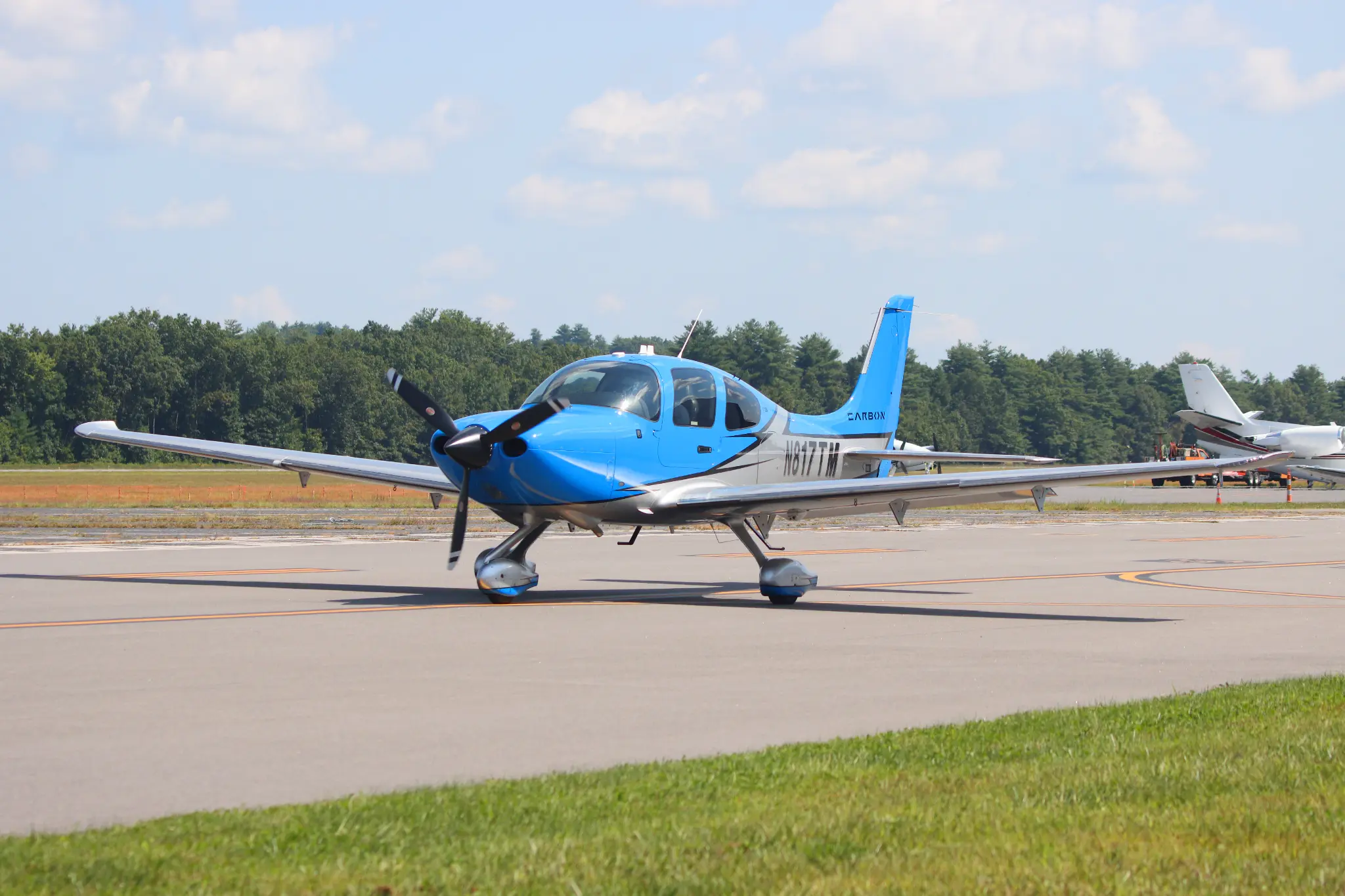 Skyline SR22 on taxiway